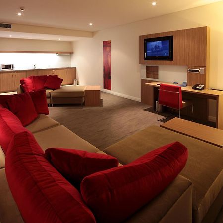 Novotel Sydney West Hq Руути Хил Екстериор снимка