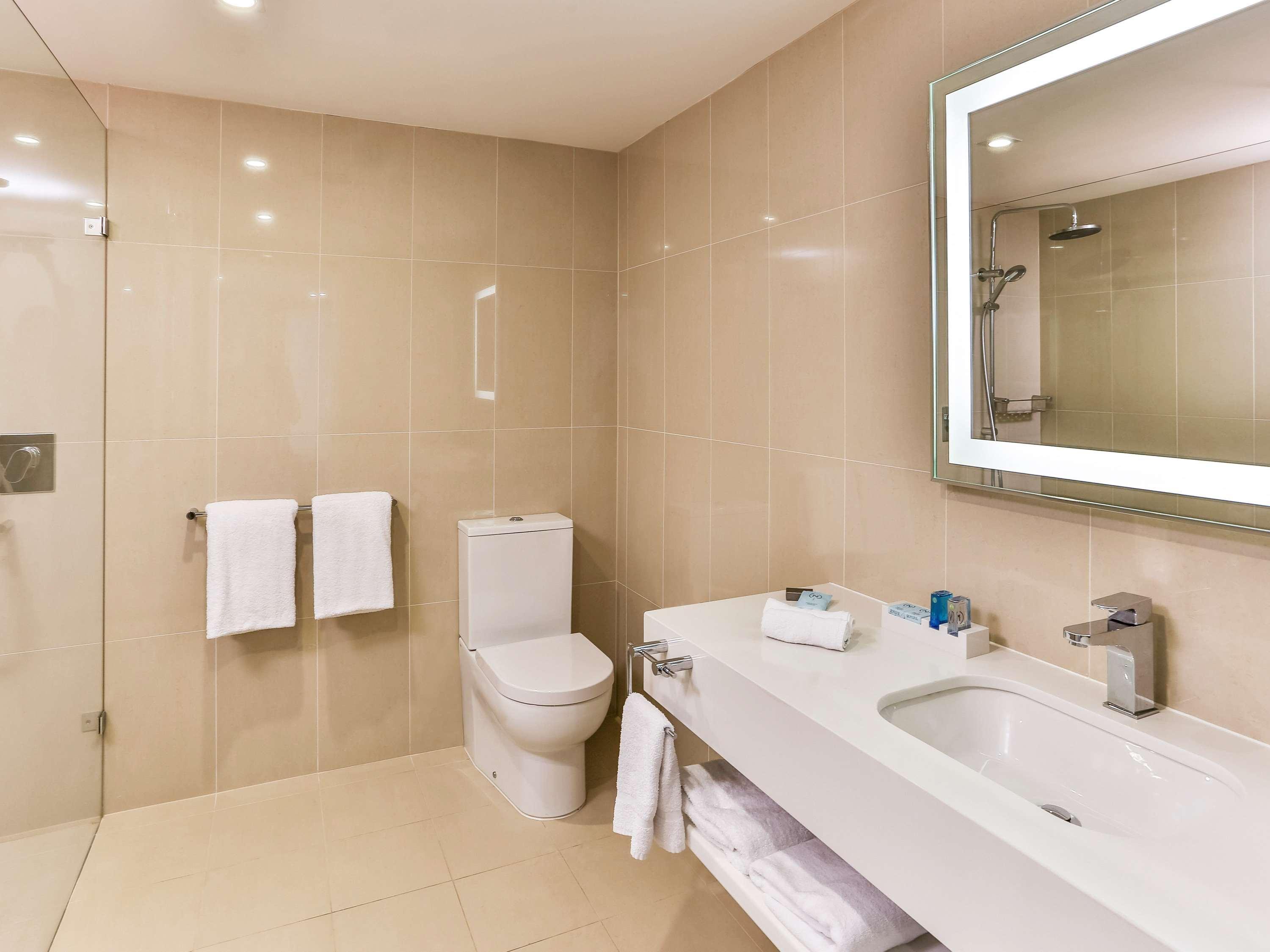 Novotel Sydney West Hq Руути Хил Екстериор снимка