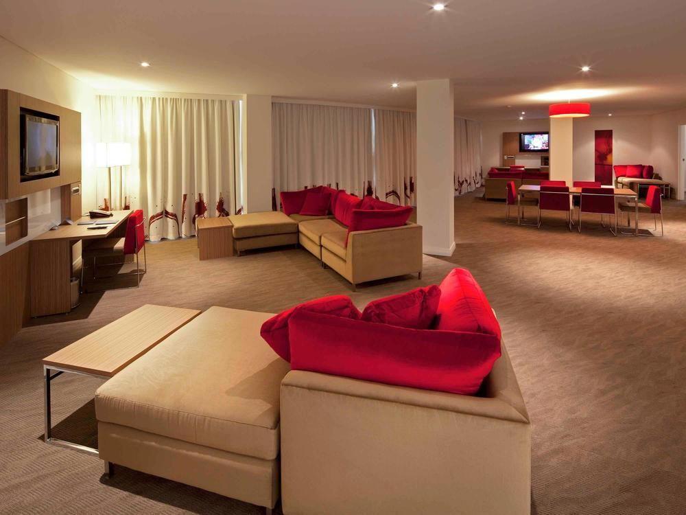 Novotel Sydney West Hq Руути Хил Екстериор снимка