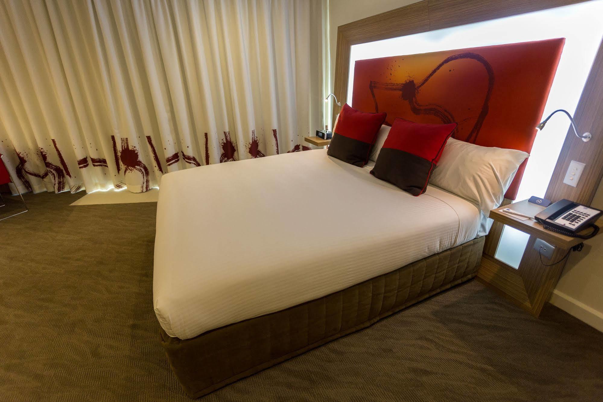 Novotel Sydney West Hq Руути Хил Екстериор снимка