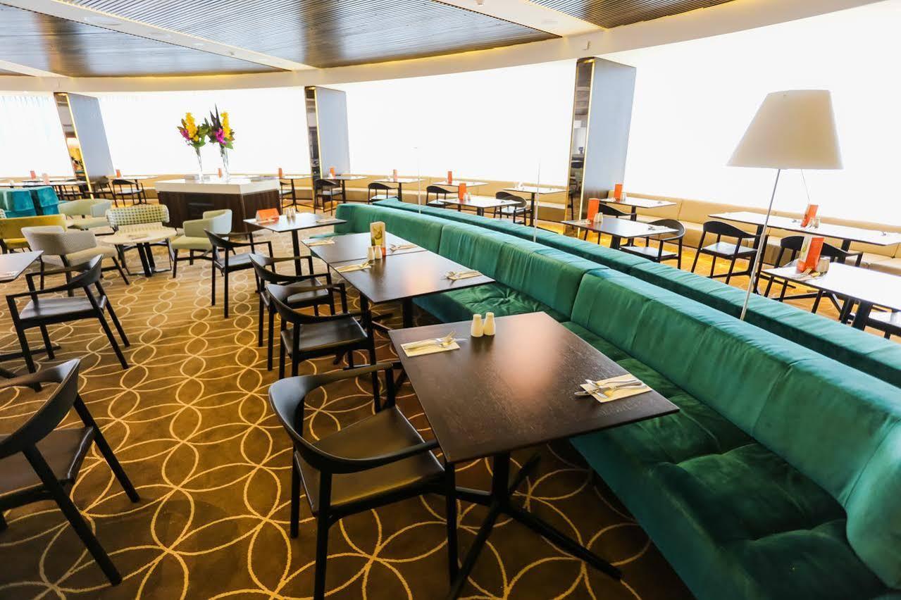 Novotel Sydney West Hq Руути Хил Екстериор снимка